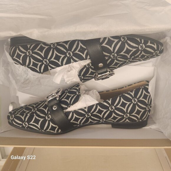 Michael Kors "Rory" Loafers. NIB. Size 6 - Picture 12 of 12